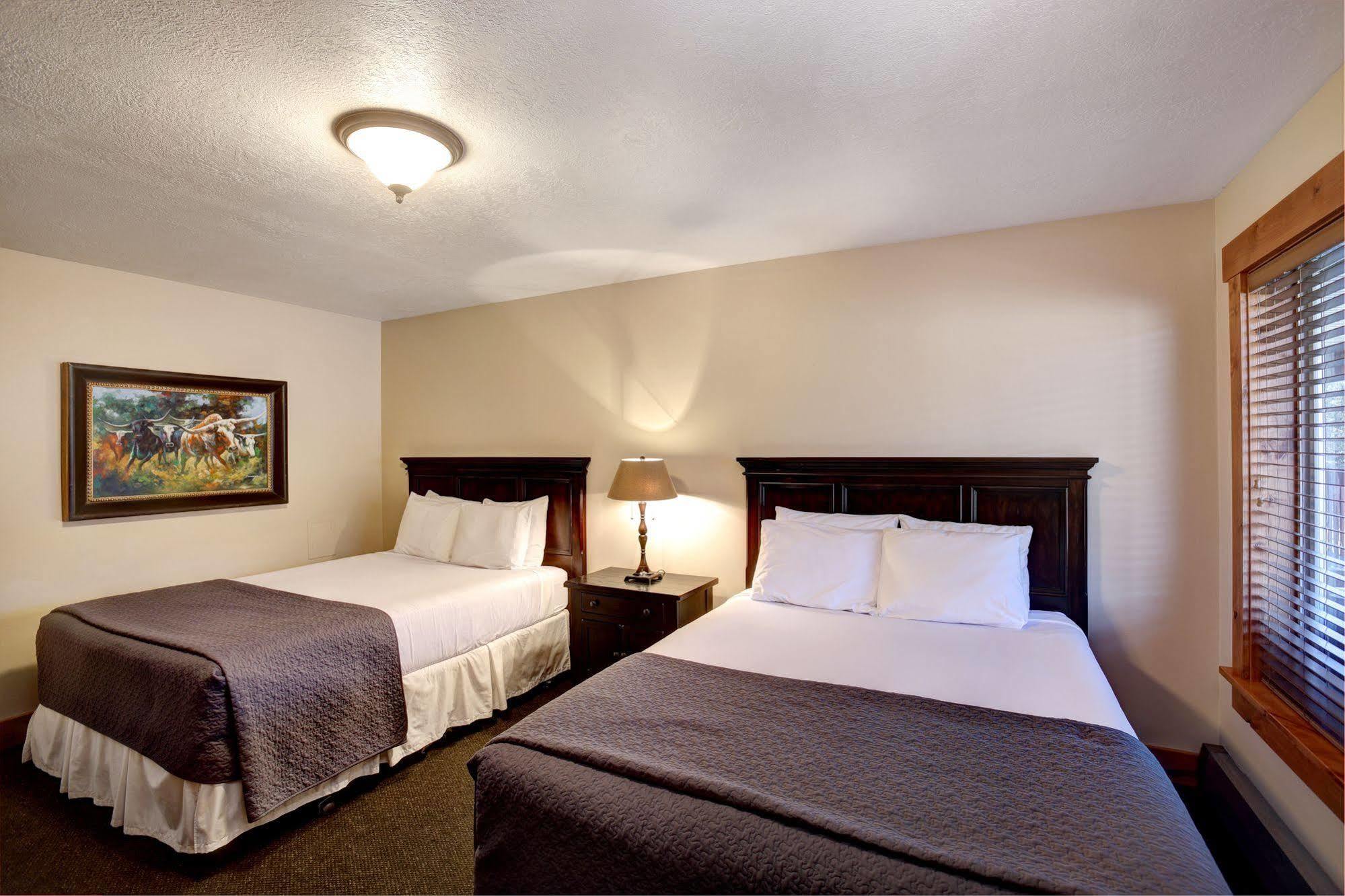 Beaver Creek Lodge Лоуган Екстериор снимка